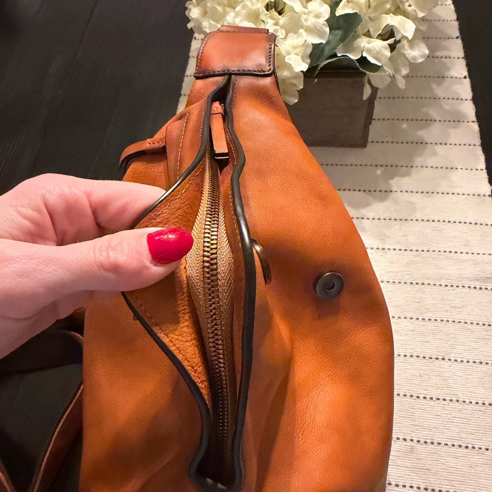 FEIGITOR Genuine Leather Sling Bag – NWT | Coffee Brown Crossbody - Picture 11 of 14
